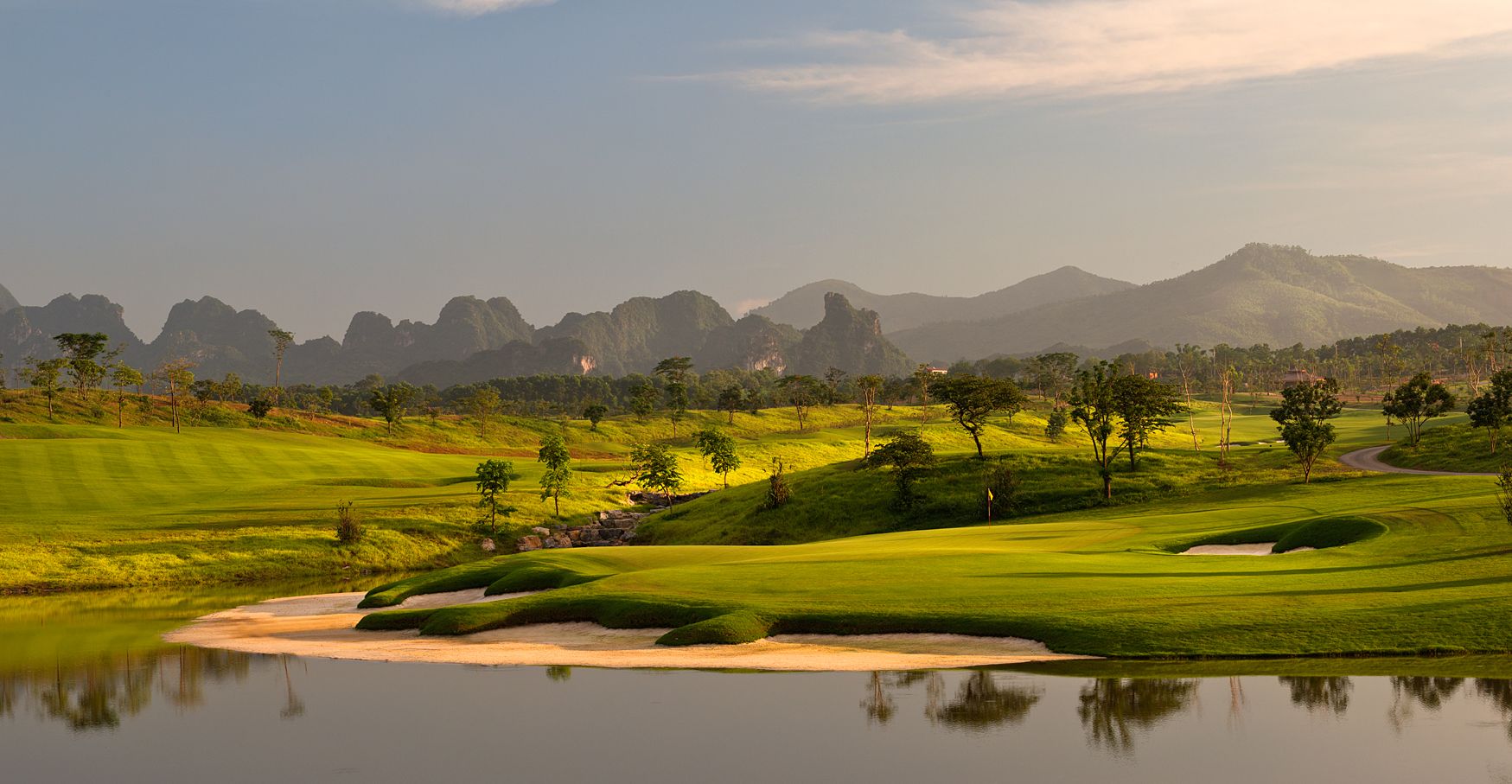 Sky Lake Resort & Golf Club, Hanoi